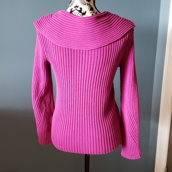Parkhurst knit sweater - Picture 10 of 12
